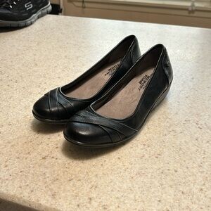 LifeStride Velocity Memory Foam shoes. Size 8